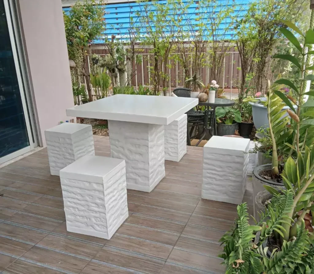 ม้าหินอ่อน โมเดิร์น